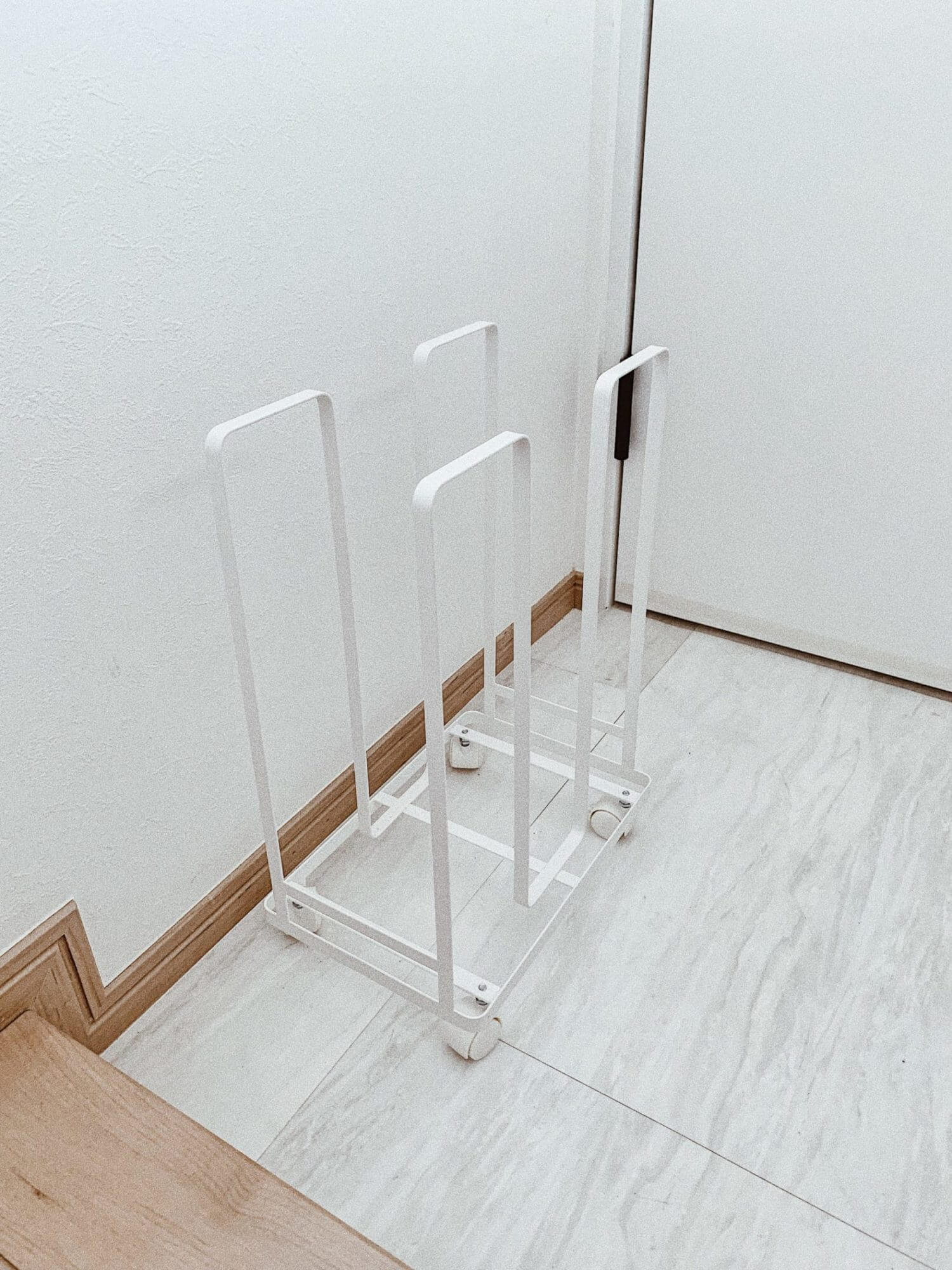 ダンボール収納